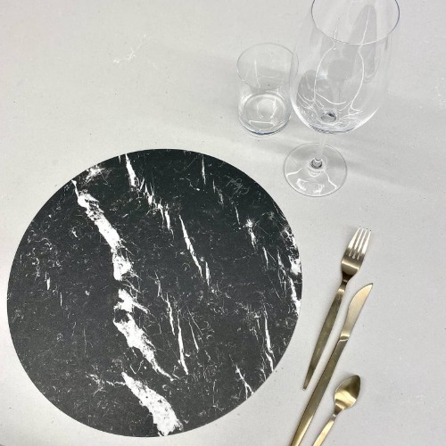 Round Nero marquina marble vinyl placemat