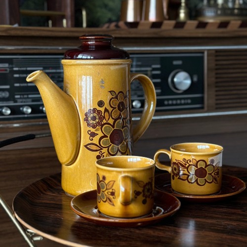 Antique Mustard Teatime Set